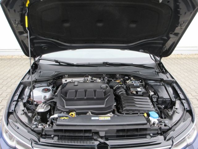 Golf VIII Variant 2.0 TDI Life LED/NAVI+VZE/BUSI