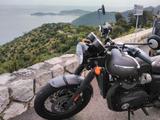 Triumph Bonneville T120 Black - TRIUMPH T120