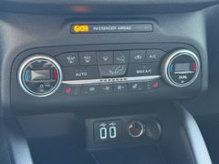 Fahrzeugabbildung Kuga Titanium 1,5 EcoBlue 1.Hand/Kamera360/Winte