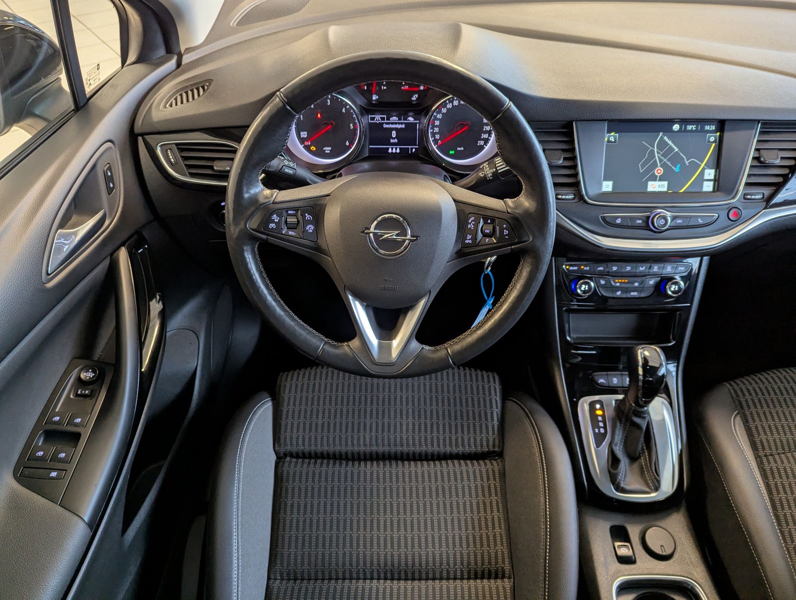 OPEL Astra 1.5 CDTI Aut. Elegance Navi LED Kamera - Image 14