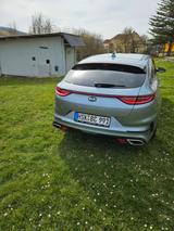 Kia pro_cee'd / ProCeed 1.6 T-GDI DCT GT GT - silberne Kia pro cee'd / ProCeed