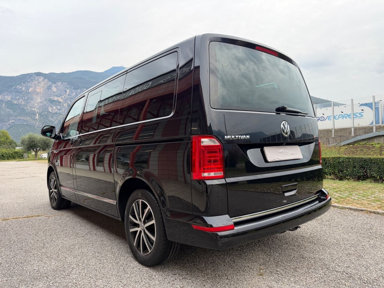 Volkswagen Multivan T6 - DSG 4x4 BULLI FULL imagem 3