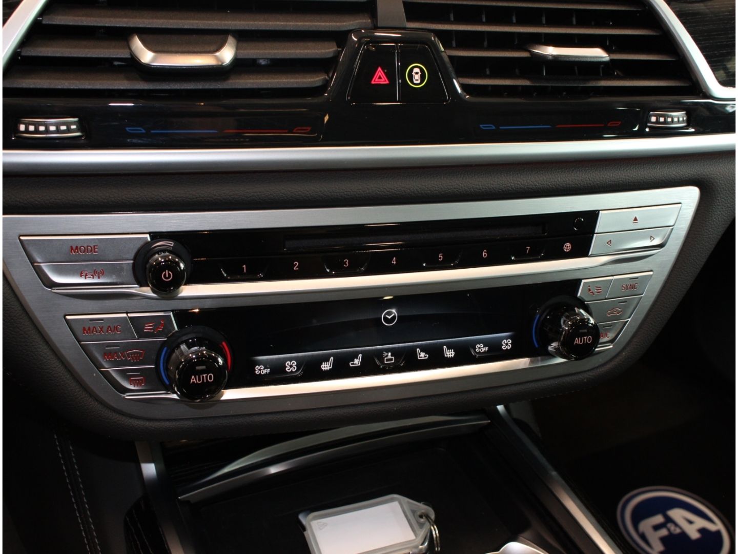 Fahrzeugabbildung BMW 740 d xDrive Laserlicht Standhzg.*HUD*Laser