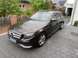 Mercedes-Benz E 220d T AVANTGARDE Autom. AVANTGARDE