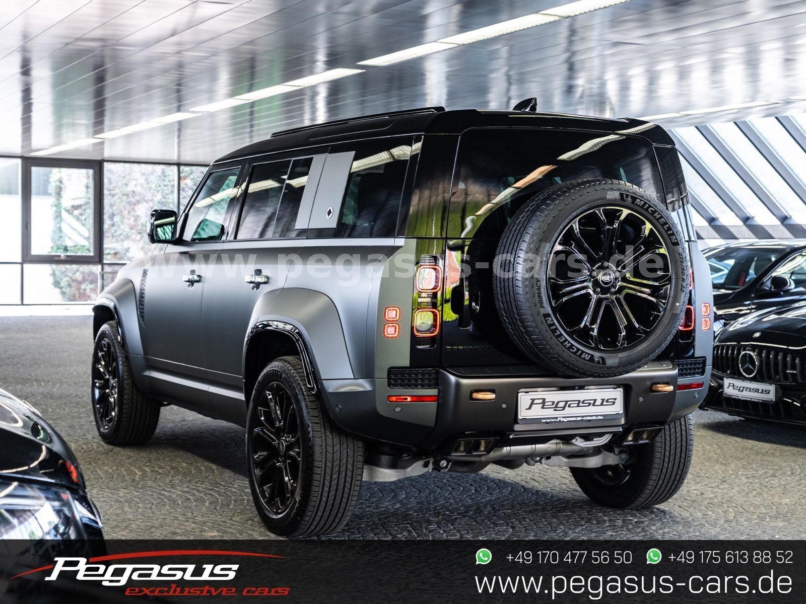 LAND ROVER Defender - 8