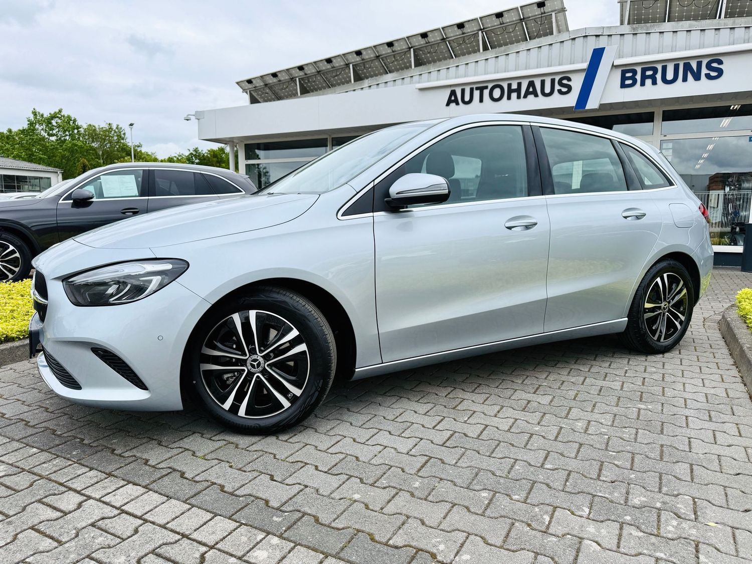 Fahrzeugabbildung Mercedes-Benz B 180 PROGRESSIVE, Autom., LED, SHZ, RFK, PTS, E