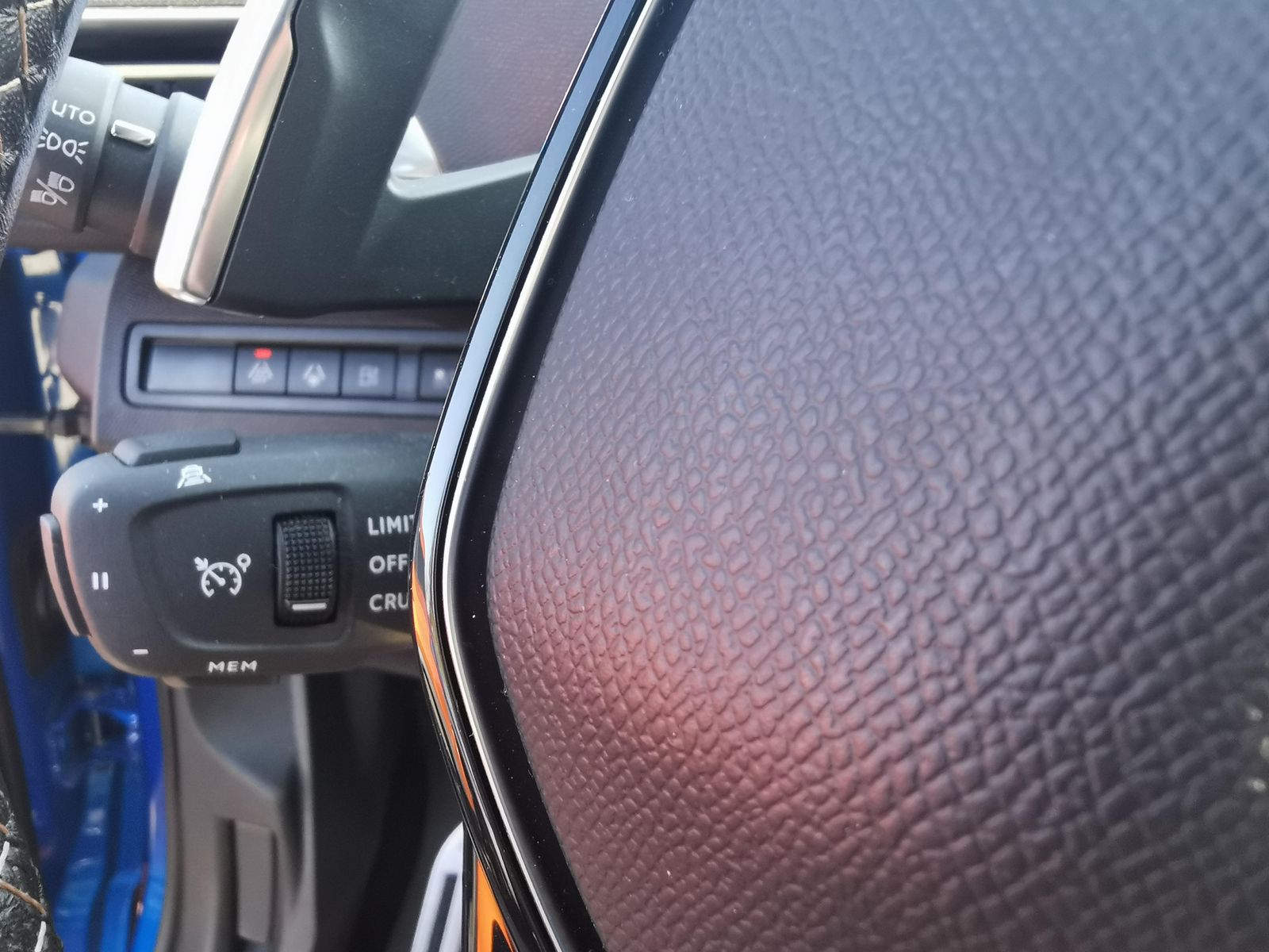 Fahrzeugabbildung Peugeot 3008 1.6 Hybrid 225 (Plug-In), GT-Line