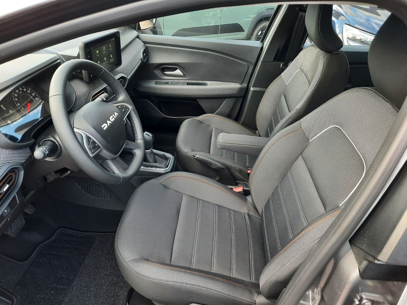 Dacia Sandero - Bild 8