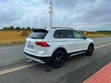 Volkswagen Tiguan   OFFROAD - Volkswagen: Offroad