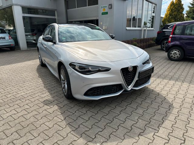 Alfa Romeo Giulia Ti 2.0 Q4 Facelift Schiebedach, Assistenz