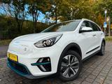 Kia Niro 64kWh|Wärmep|11kW|S98%|Garantie03/2029|WP - weiße Kia Niro EV