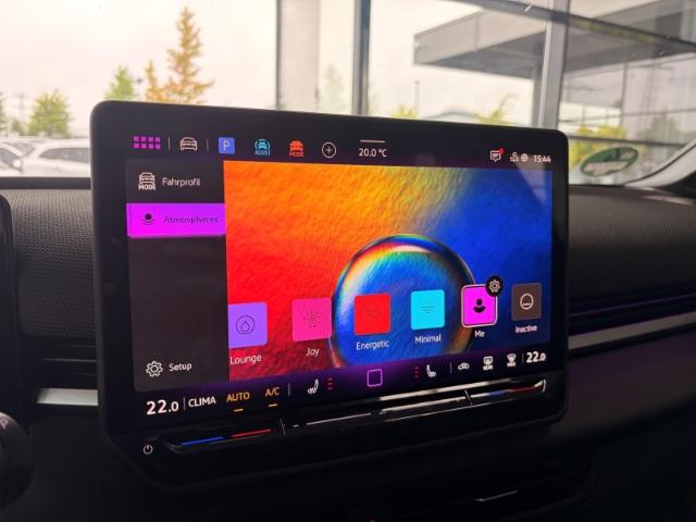 Volkswagen T-Roc 1.5 eTSI R-Line Navi AHK Kamera ACC SitzHZ