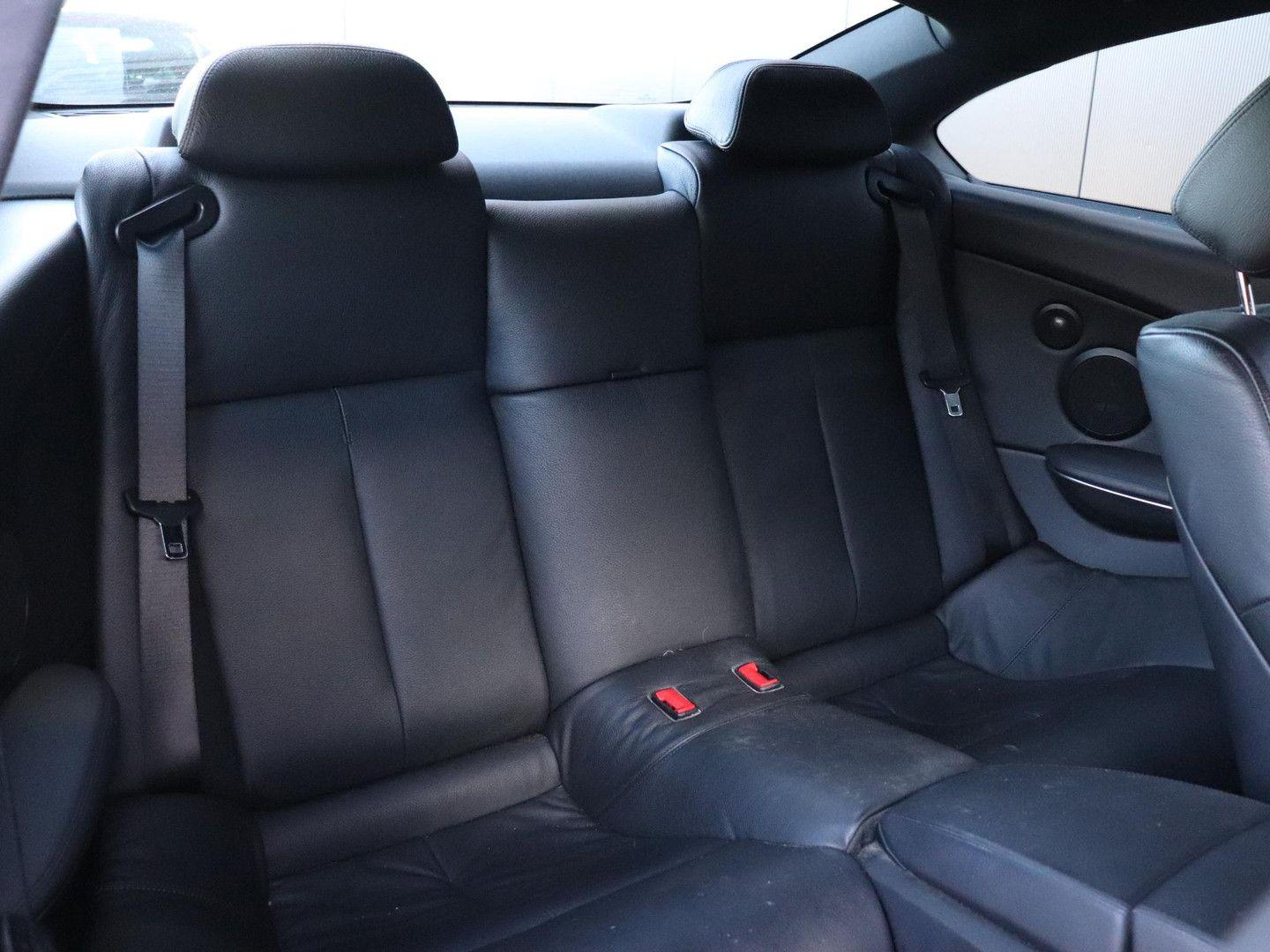 BMW 650i 4.8 V8 367 ch • BVA • Cuir • Toit Panoramique