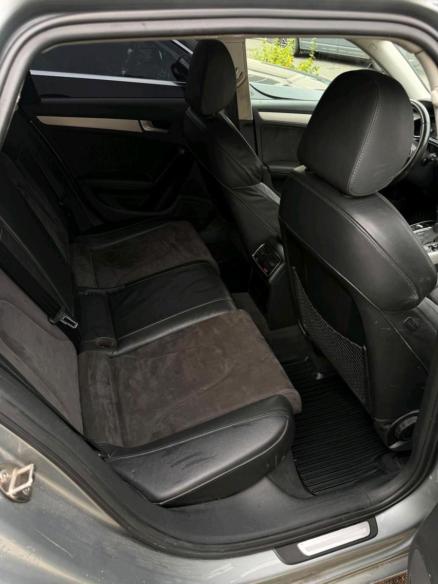 Audi A4 2009 — engine 209 HP (154kW)