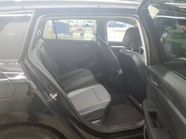 Volkswagen Golf - Bild 9