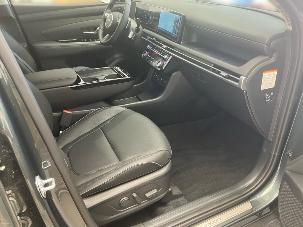 Fahrzeugabbildung Hyundai TUCSON HEV 1.6 T-GDi 4WD 6-AT Prime 360 4xSHZ LM