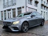 Mercedes-Benz E 300 de AMG GARANTIE NIGHT TOTW DIST+ HUD SITZH - Hybrid (Diesel/Elektro): Berganfahrassistent, Limousine