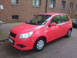 Chevrolet Aveo 1.2 Limousine - rote Chevrolet Aveo