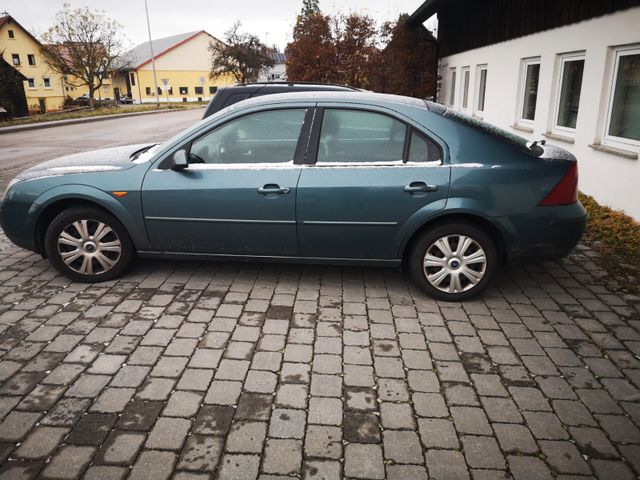 Ford Mondeo 1,8 92 kW Ghia Ghia