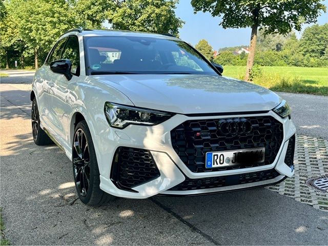 Image of Audi RSQ3