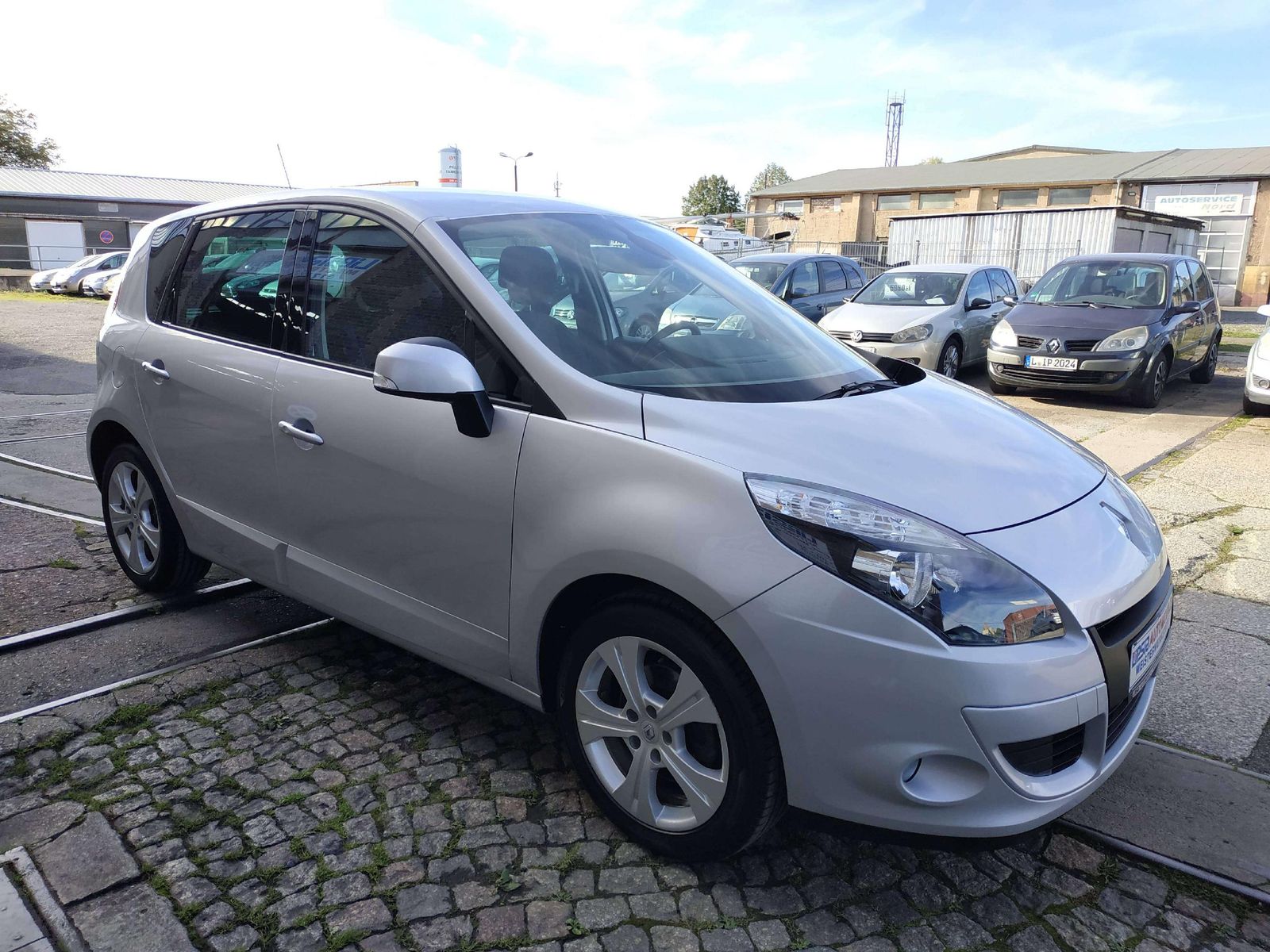 Scenic 1.4 Dynamique/ TÜV NEU/ 8-fach bereift/ T – Bild 4