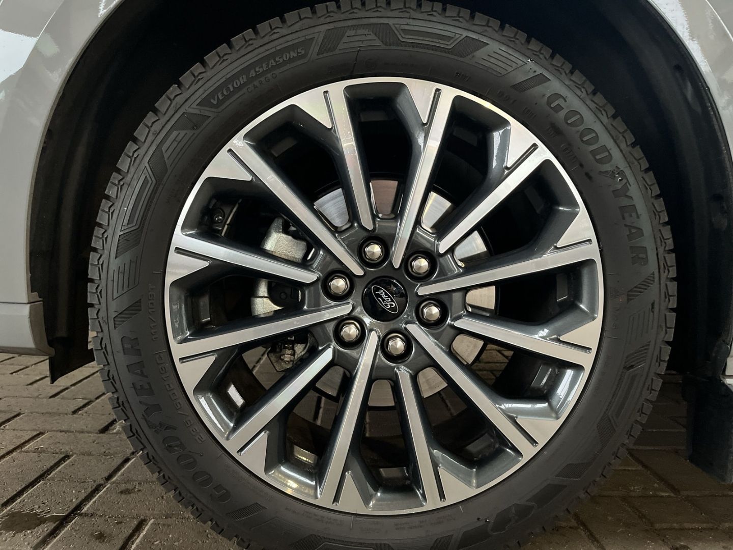 Ford Tourneo Custom - Bild 7