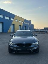 BMW M4 Cabrio M4 - BMW M4: Cabrio