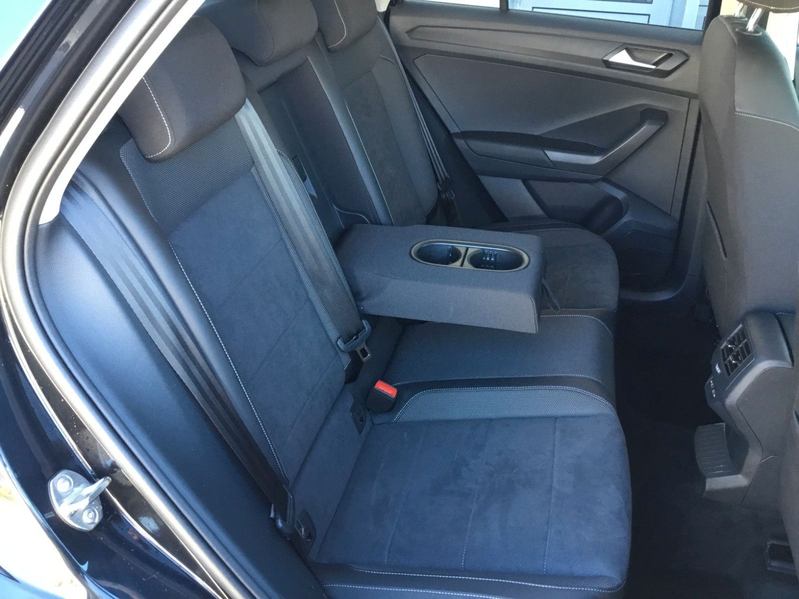 Fahrzeugabbildung Volkswagen T-Roc 1.5 TSI DSG Style+ACC+MatrixLED+Kessy+Navi