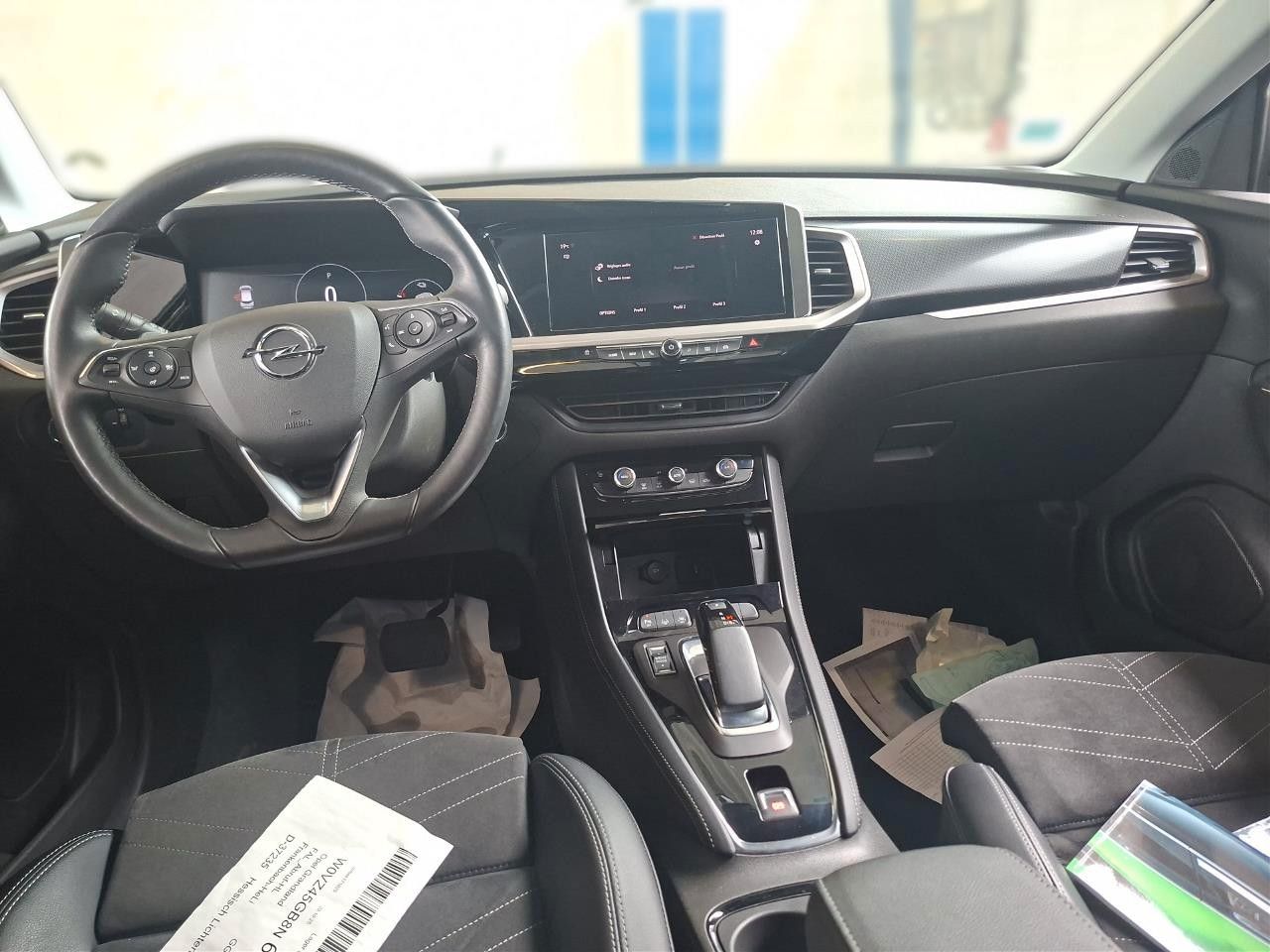 Fahrzeugabbildung Opel Grandland (X) ULTIMATE 4HYBRID NAVI/LED/SPORT/SH