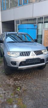 Mitsubishi L200 Pickup 2.5 DI-D 4WD Invite... - Mitsubishi Pick-up Gebrauchtwagen