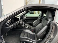 PORSCHE 992 Carrera S Cabrio/ SPORT ABGAS/ LICHT DESIGN PORSCHE 992 Carrera S Cabrio/ SPORT ABGAS/ LICHT DESIGN