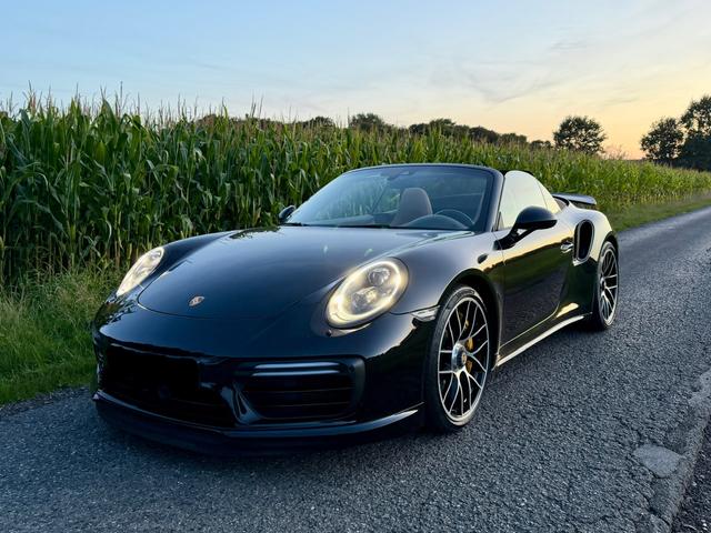 Porsche 991 Turbo S Cabriolet Turbo S*PDK*Burm*SportChr*