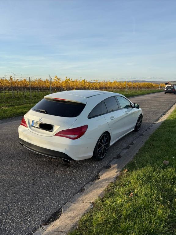 Mercedes-Benz CLA 220 Shooting Brake
