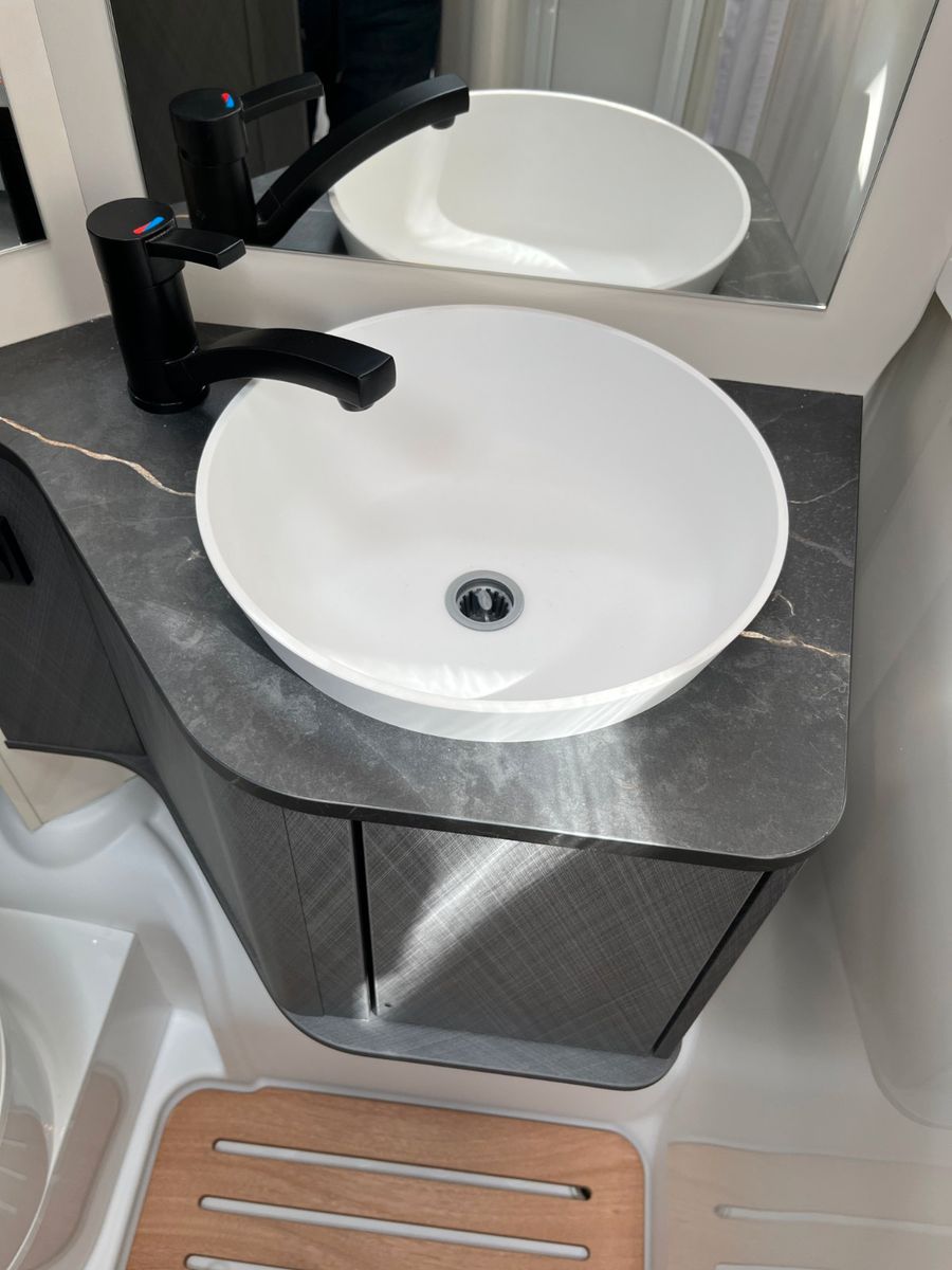 Fahrzeugabbildung Etrusco T 6900 SB *Hubbett*Complete Selection*Iconic* 26