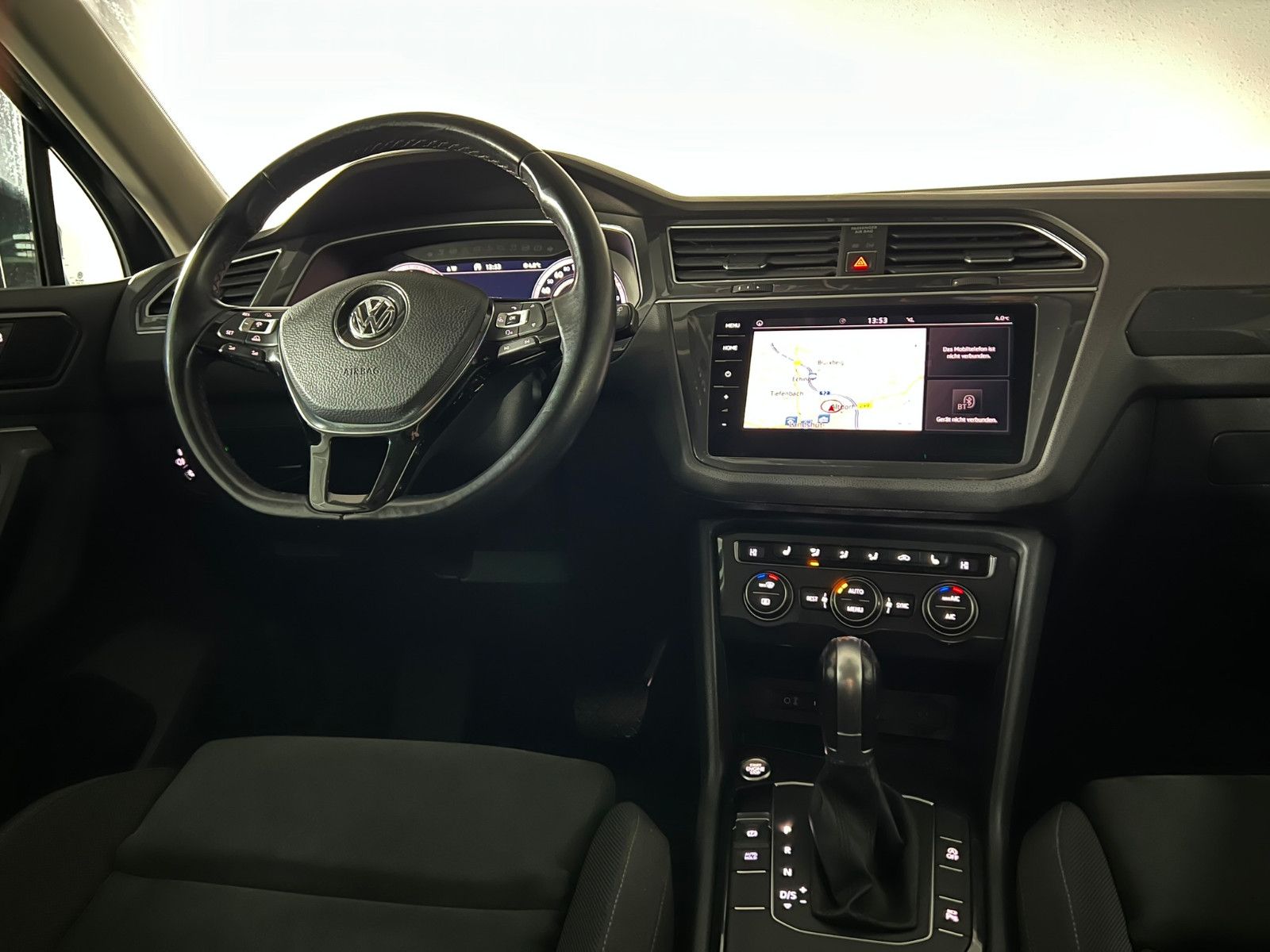 Fahrzeugabbildung Volkswagen Tiguan 2.0 TDI Highline/ACC/VRTL PIT/360/MASSAGE