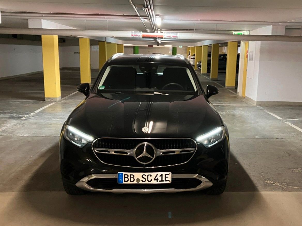 MERCEDES-BENZ GLC 300 GLC GLC 300 e 4Matic Edition Avantgarde