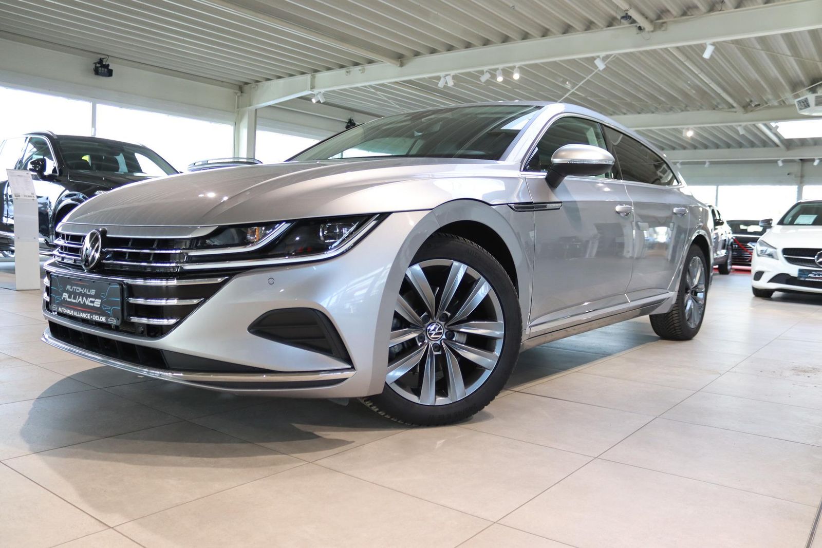 VW Arteon Shooting Brake 2.0 TDI DSG Elegance *AHK*