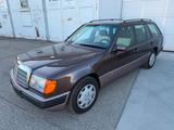 Mercedes-Benz Mercedes Benz 280TE W124 mit H-Kennzeichen - Mercedes-Benz E 280 aus 1993