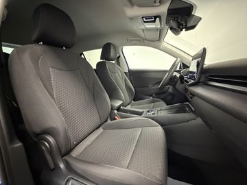 Volkswagen T-Roc - 11