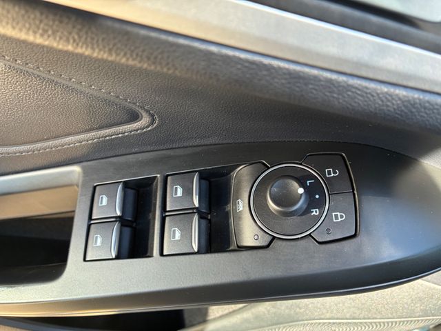 Fahrzeugabbildung Ford Focus Turnier 1,5 EcoB >KAM/NAV/LED/PDC/Sitzheiz