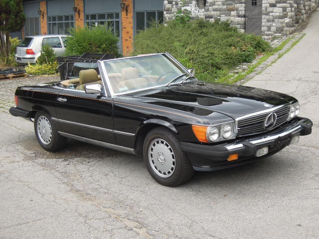 Mercedes-Benz SL 560