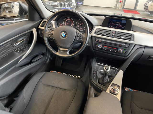 BMW 320d xDrive *NAVI*PDC*SZHZ*BI-XENON*