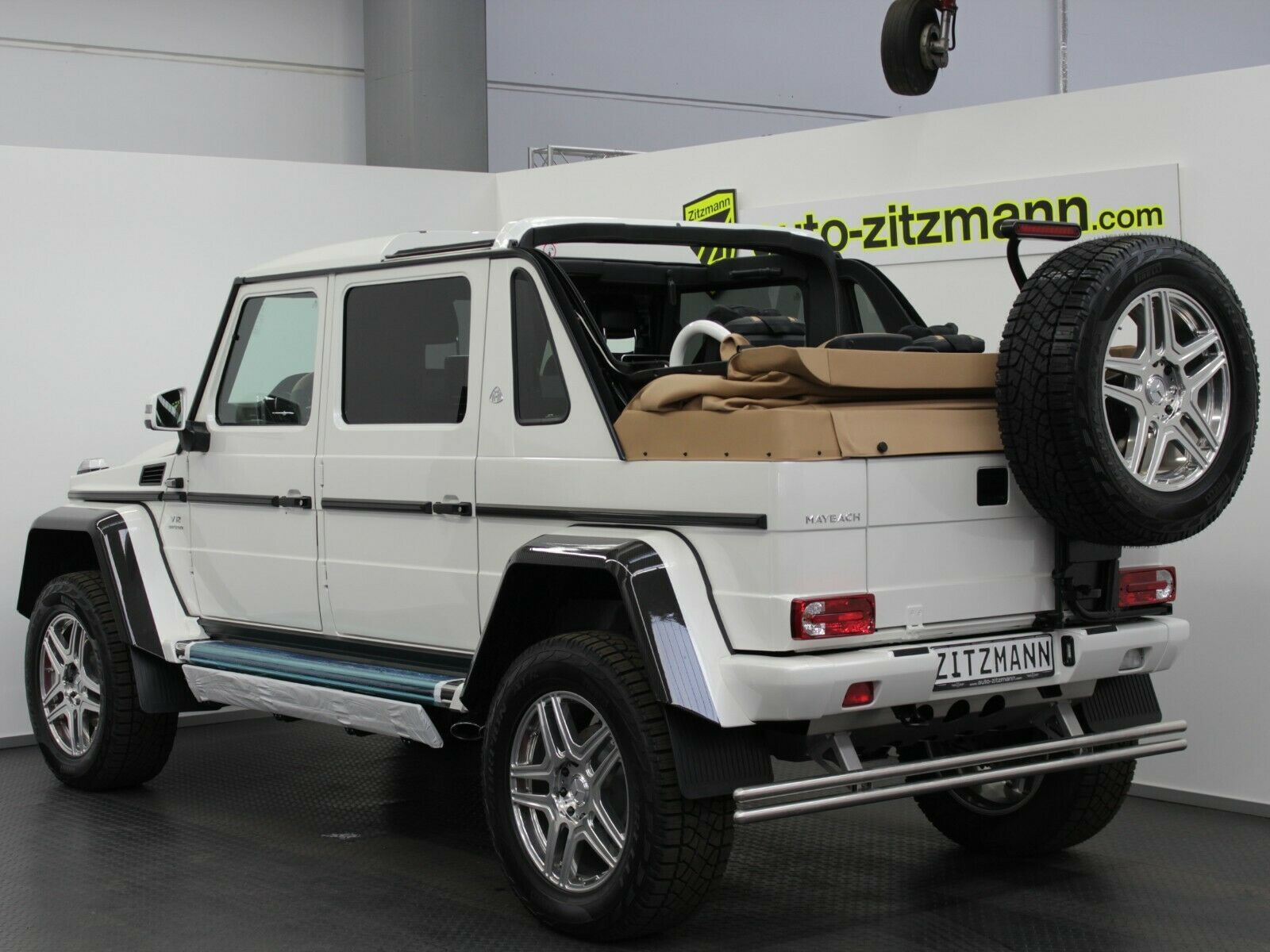 Fahrzeugabbildung Maybach MERCEDES-BENZ G650 Maybach Landaulet | 1 OF 99 |