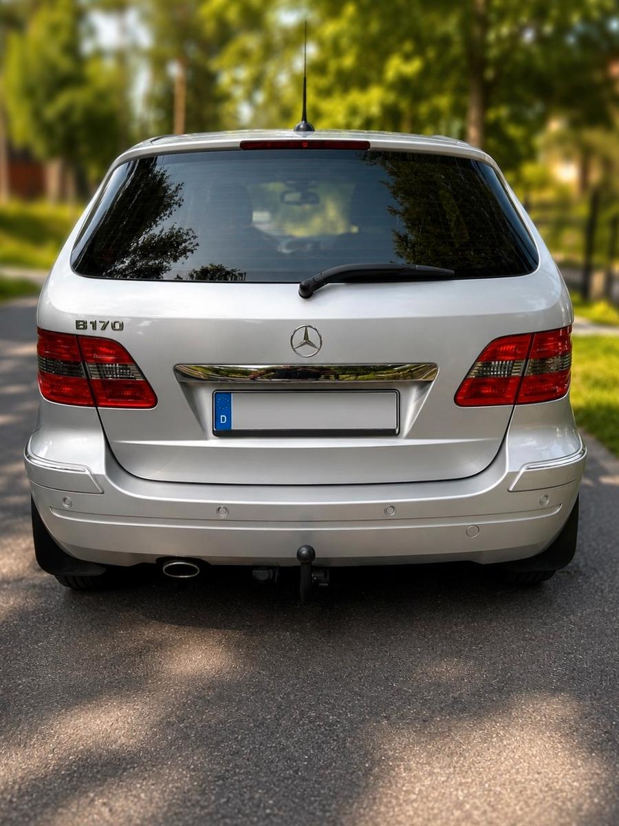 Mercedes-Benz B170 2007 — interior