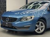 Volvo V60 D2 Business NAVI*KLIMA*TEMPOMAT*SCHECKHEFT - gebrauchte Volvo V60 aus dem Jahr 2017