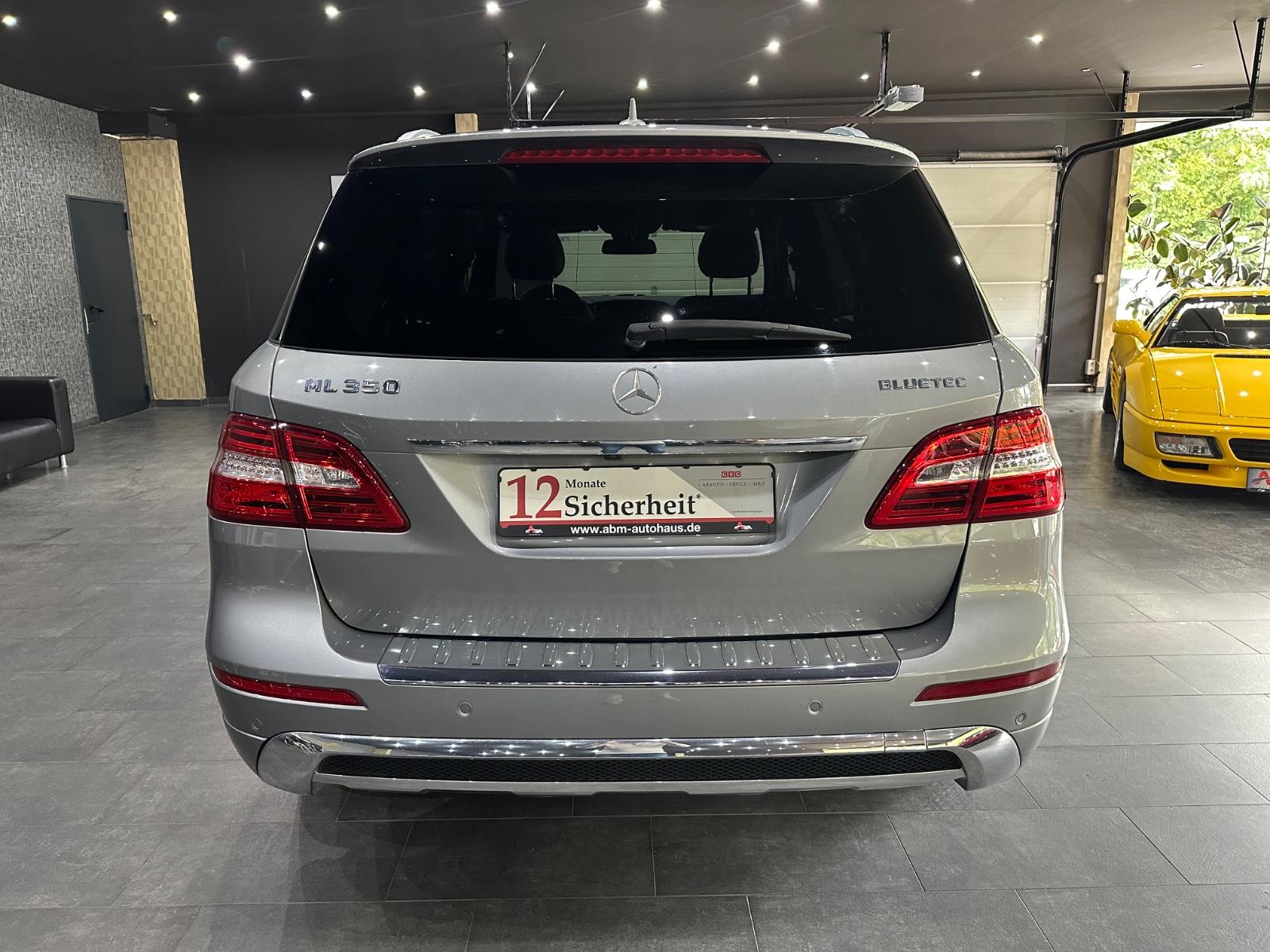 Mercedes-Benz ML 350 BlueTec 4Matic AMG Paket / Panorama/ EUR6