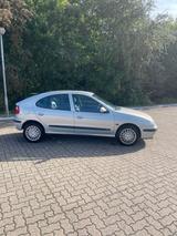 Renault RENAULT MEGANE - Renault Megane aus 2002: Kombi