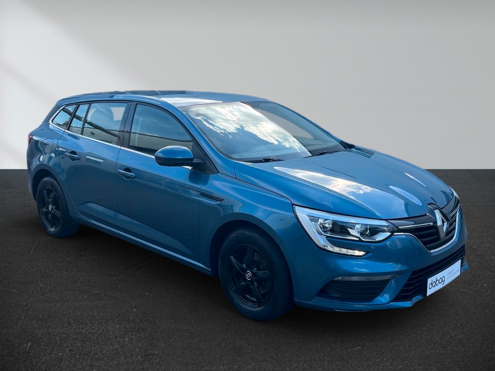 Renault Megane IV Grandtour Life – Bild 2