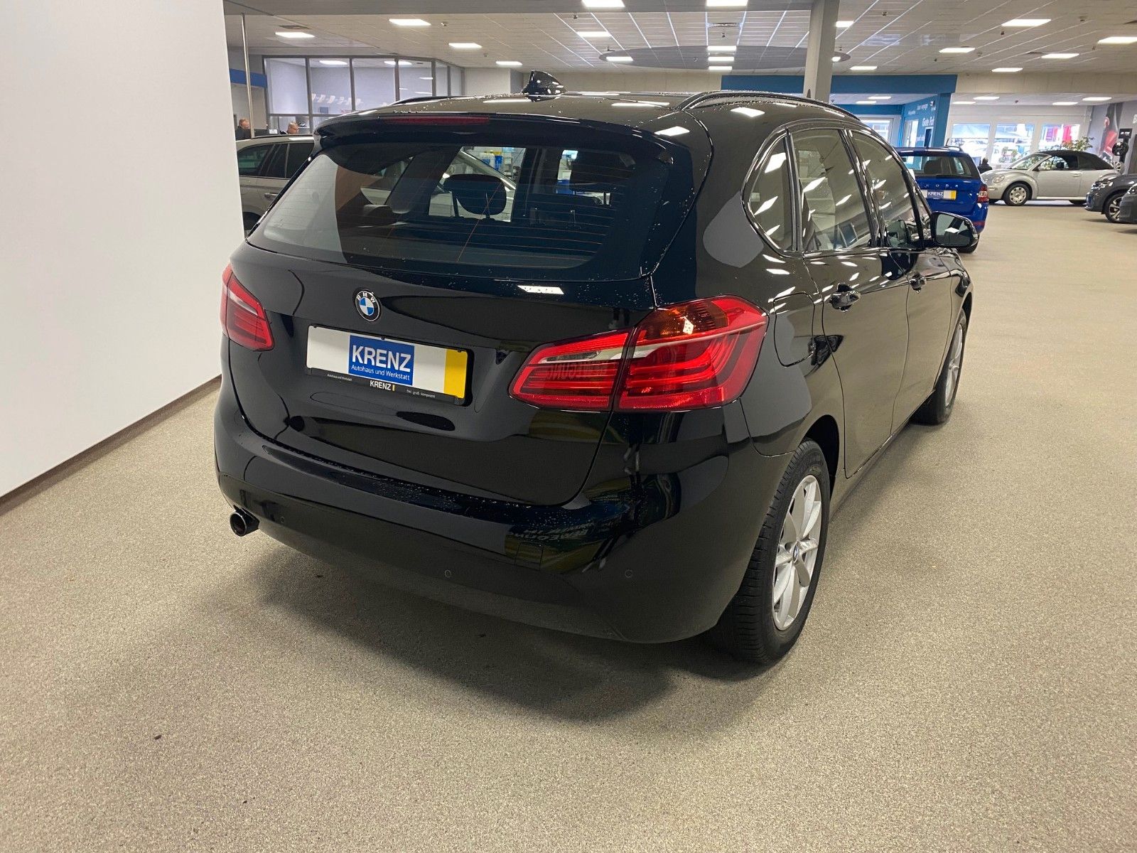 Fahrzeugabbildung BMW 218 Active Tourer 218d Advantage+NAVIGATION+LED+