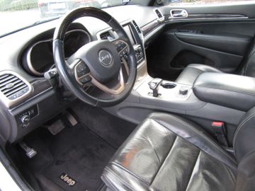 Jeep Grand Cherokee - 9
